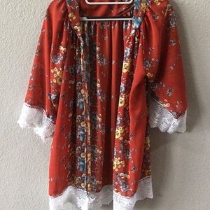 Lace trimmed kimonos